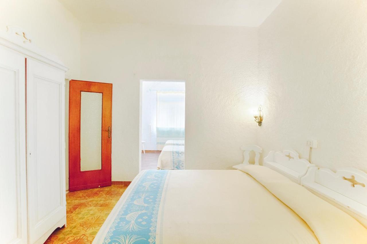 סאן תאודורו Hotel Al Faro מראה חיצוני תמונה
