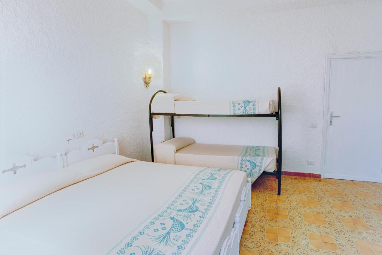סאן תאודורו Hotel Al Faro מראה חיצוני תמונה