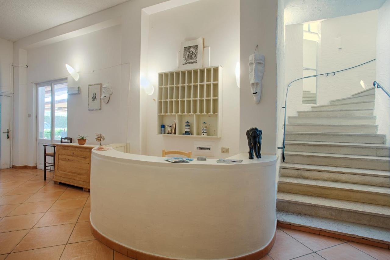 סאן תאודורו Hotel Al Faro מראה חיצוני תמונה